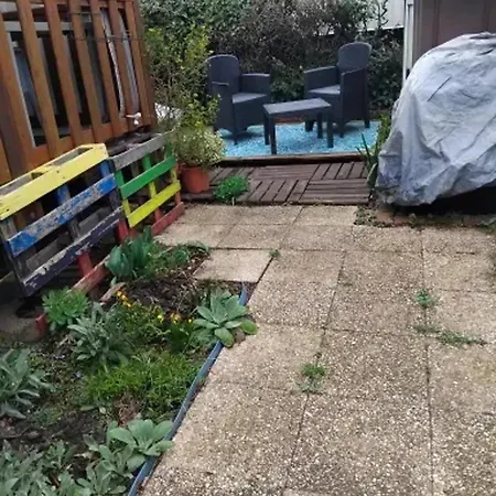 Accueillant A Avec Piscine